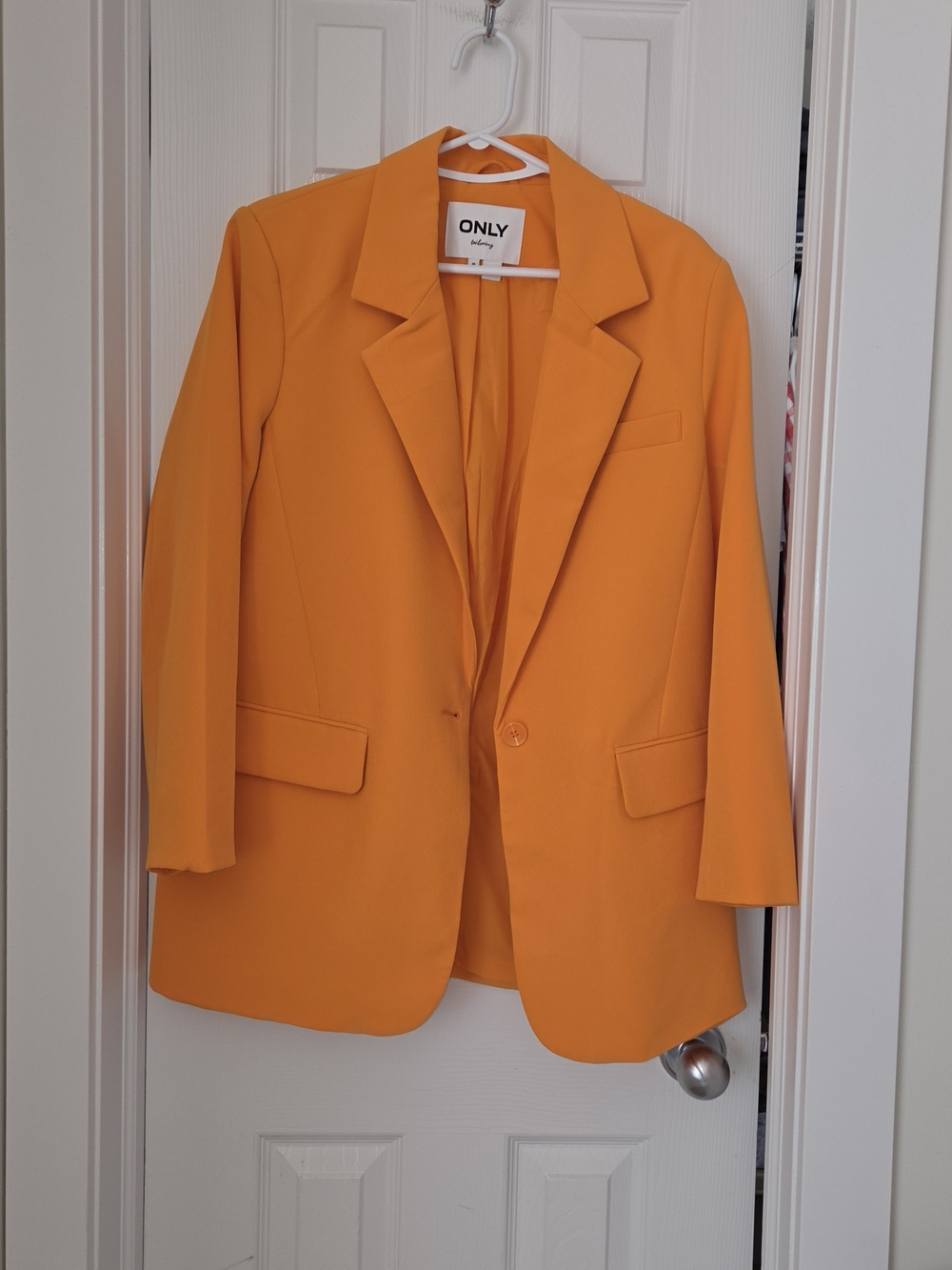 ONLY Tailored Orange Single-Button Blazer